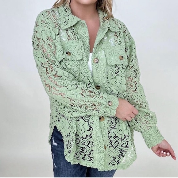 🆕🌿🤎BIBI: TAUPE Oversized Lace Shacket SMALL •SEE VIDEO• - Picture 9 of 12